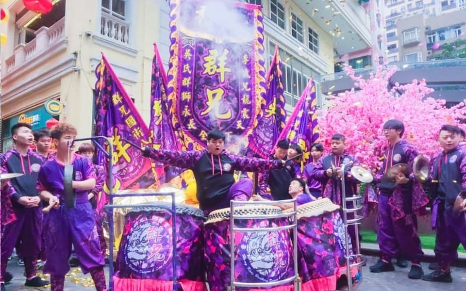 節慶市集人流如鯽